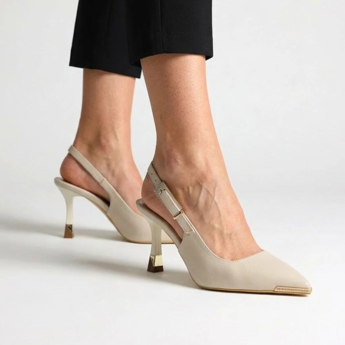 Beige Women's Stiletto Faux Leather Elegant Comfortable Daily Office All Season Suitable Modern Women's Shoe Model Wholesale - Color: Beige, Color Types: Nubuck - Image 1 of 1