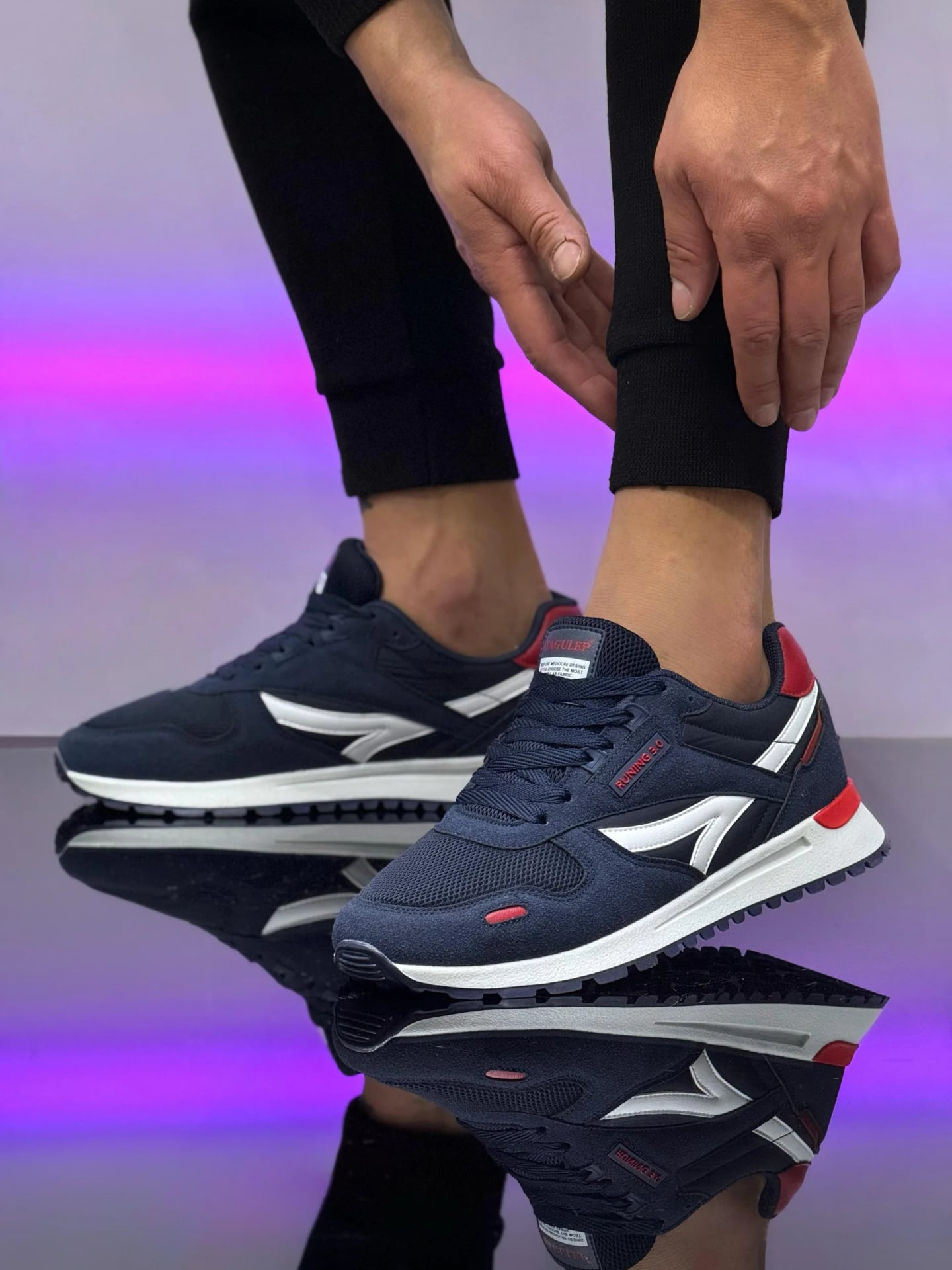 Herren Sportschuhe mit Schnürung im 8er-Karton - Farbe: Dunkelblau, Farbenarten: Mesh - Foto 1 / 1